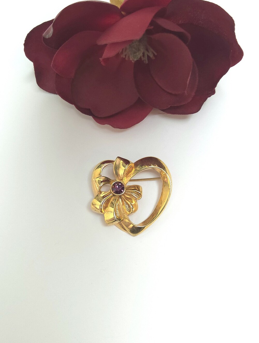 Avon Gold Plate Febuary Amethyst Birthstone Heart Brooch Vintage 90s